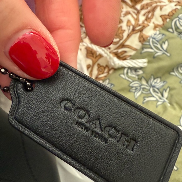 Coach Tabby Shoulder Bag 26 With Pillow Quilting EUC, like new… - Picture 5 of 8